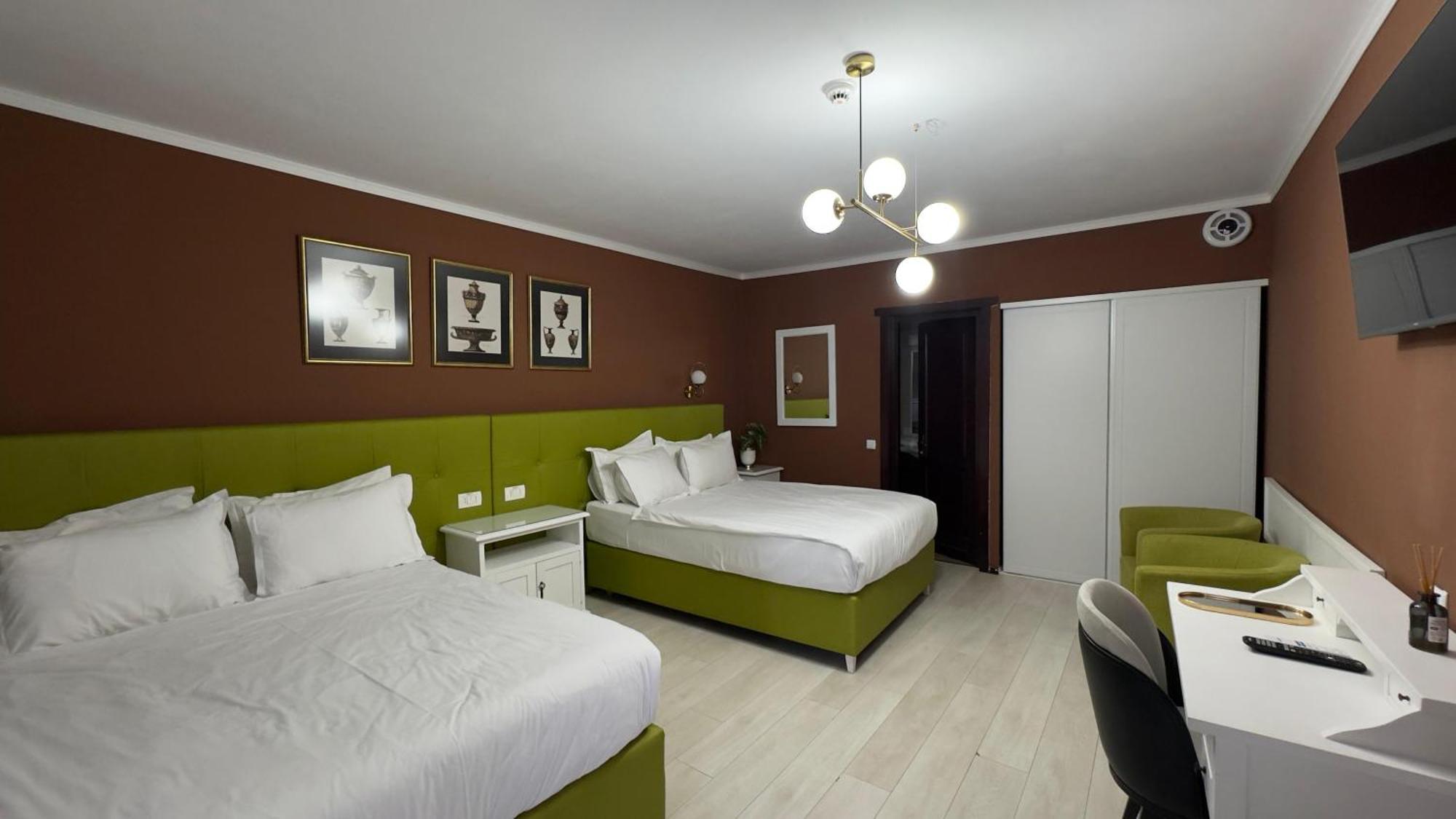 Marabou Resort Braşov Buitenkant foto
