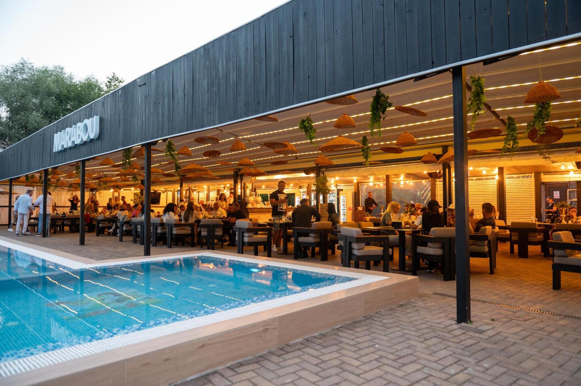 Marabou Resort Braşov Buitenkant foto