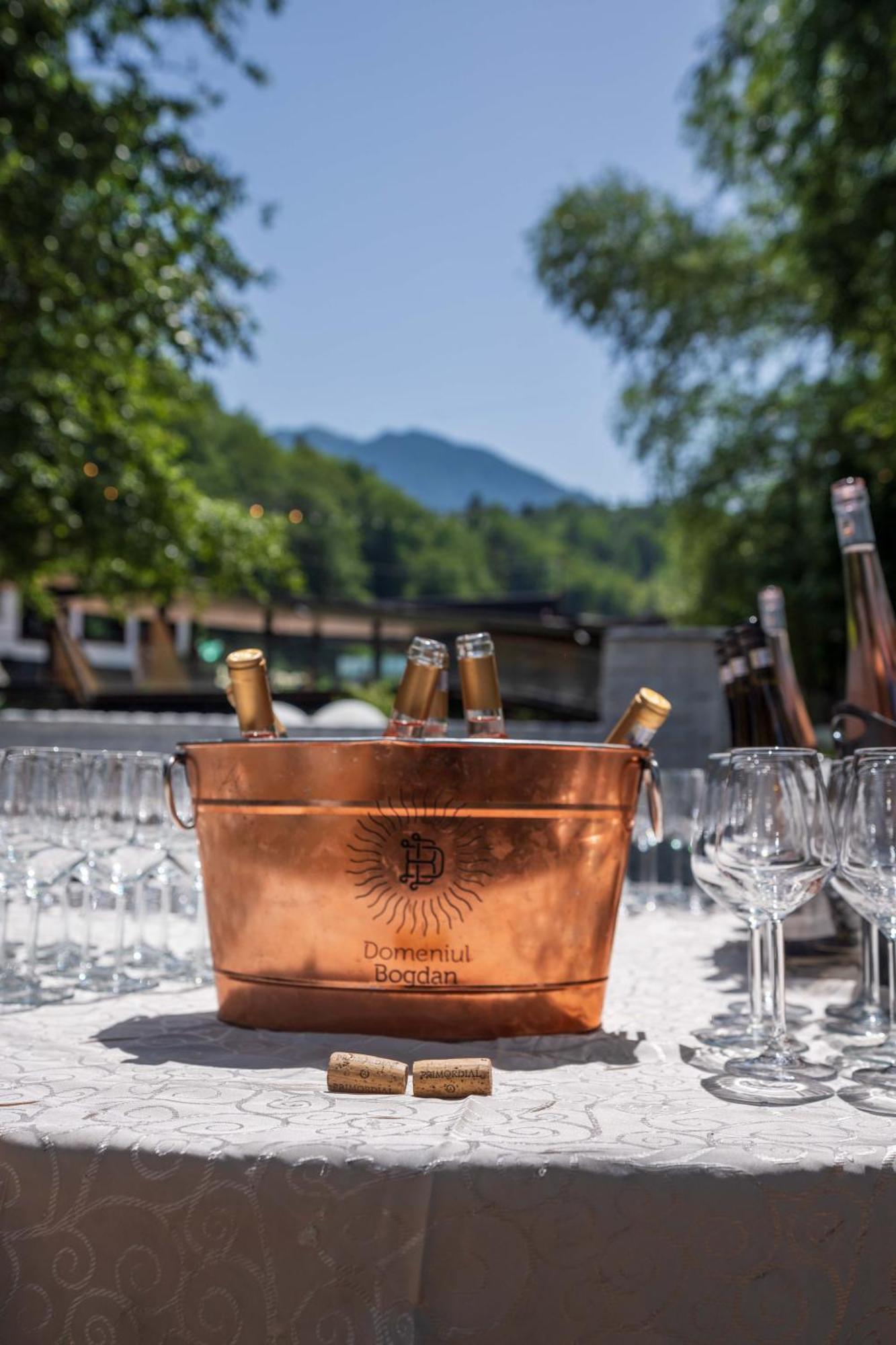 Marabou Resort Braşov Buitenkant foto