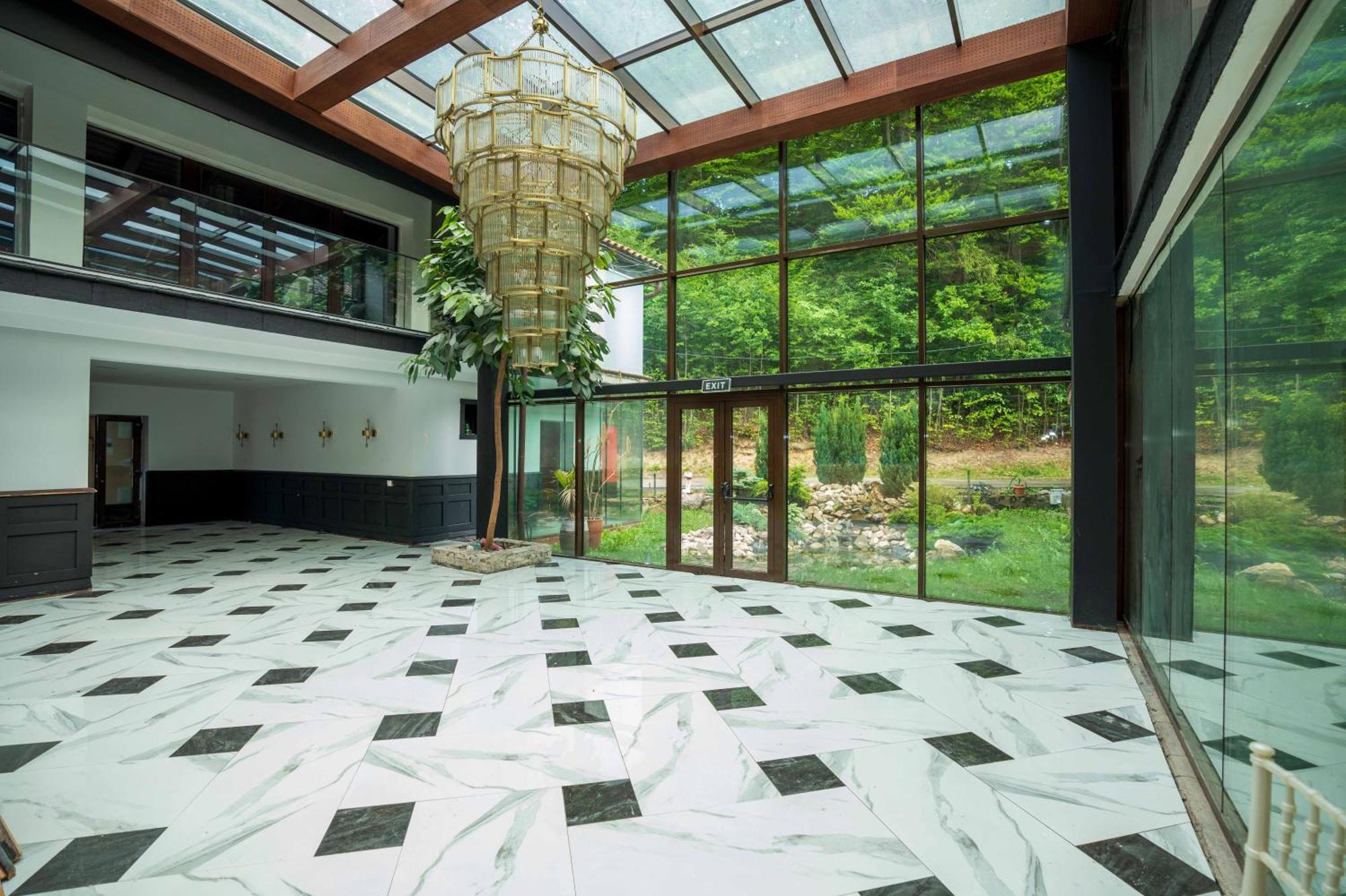 Marabou Resort Braşov Buitenkant foto